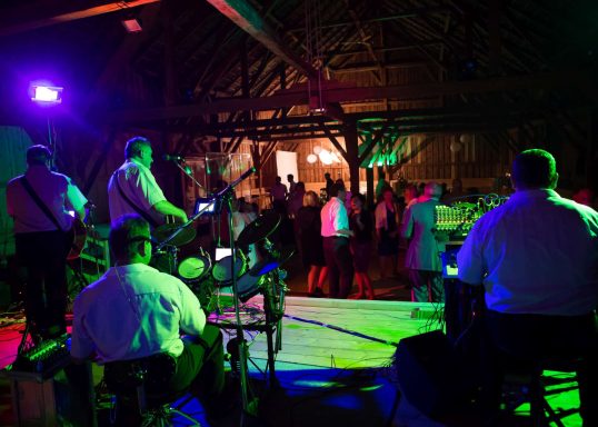 20 Uhr - Party bis 0 Uhr